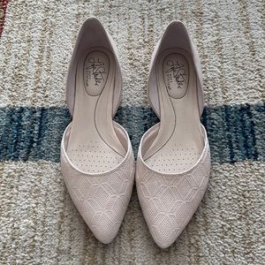 Life Stride Nude Flats
